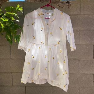 White Top with Embroidered Daisies!